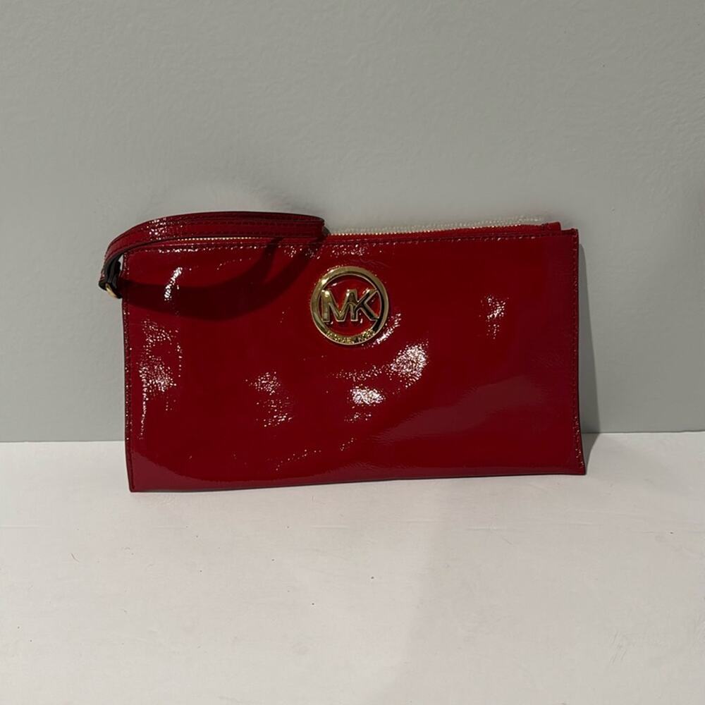 Michael Kors Patent Leather Clutch Candy Apple Red Valentine Love Celebration